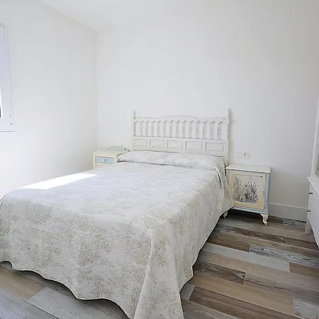 Galihost - Mamuela Lejlighed