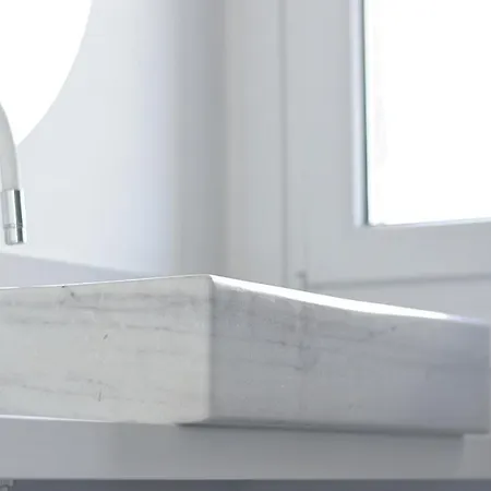 Galihost - Mamuela Lejlighed *